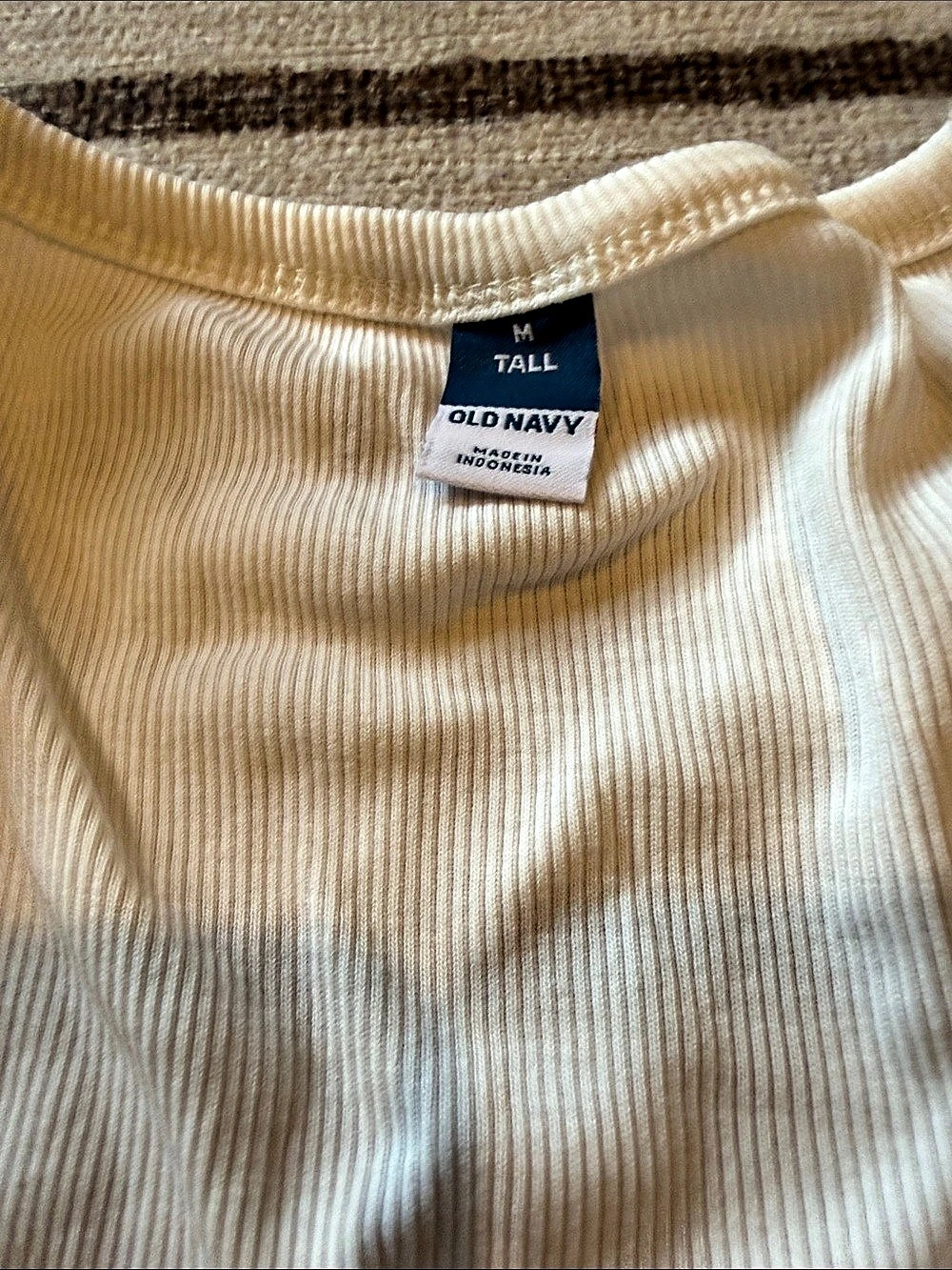 Old Navy Ruffle Strap Ribbed Tank - Picture 2 of 2